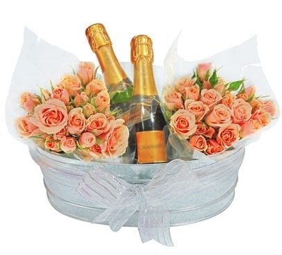 Sepette Güller ve Şarap