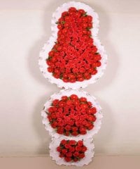 Çift Öbekli Karanfil Gerbera Sepeti