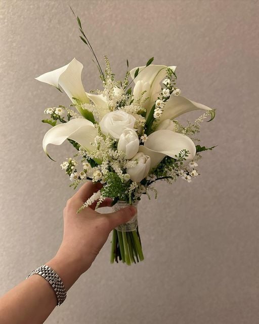 Beyazın Dengesi Gelin Buketi